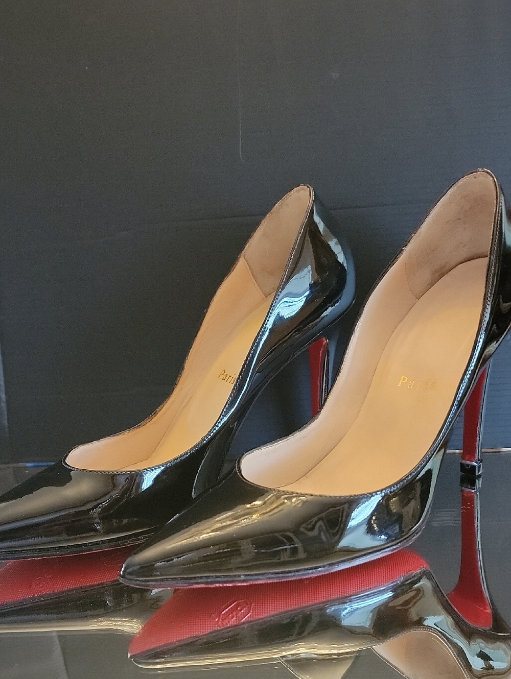 Christian Louboutin Black Patent Leather So Kates Sz37 4in Heel
